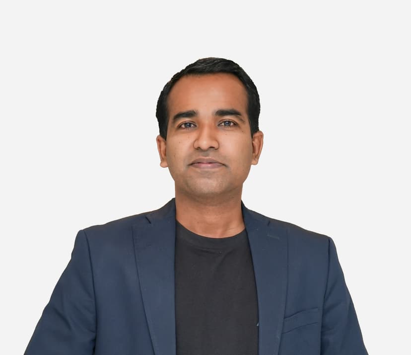 team.member.10.name